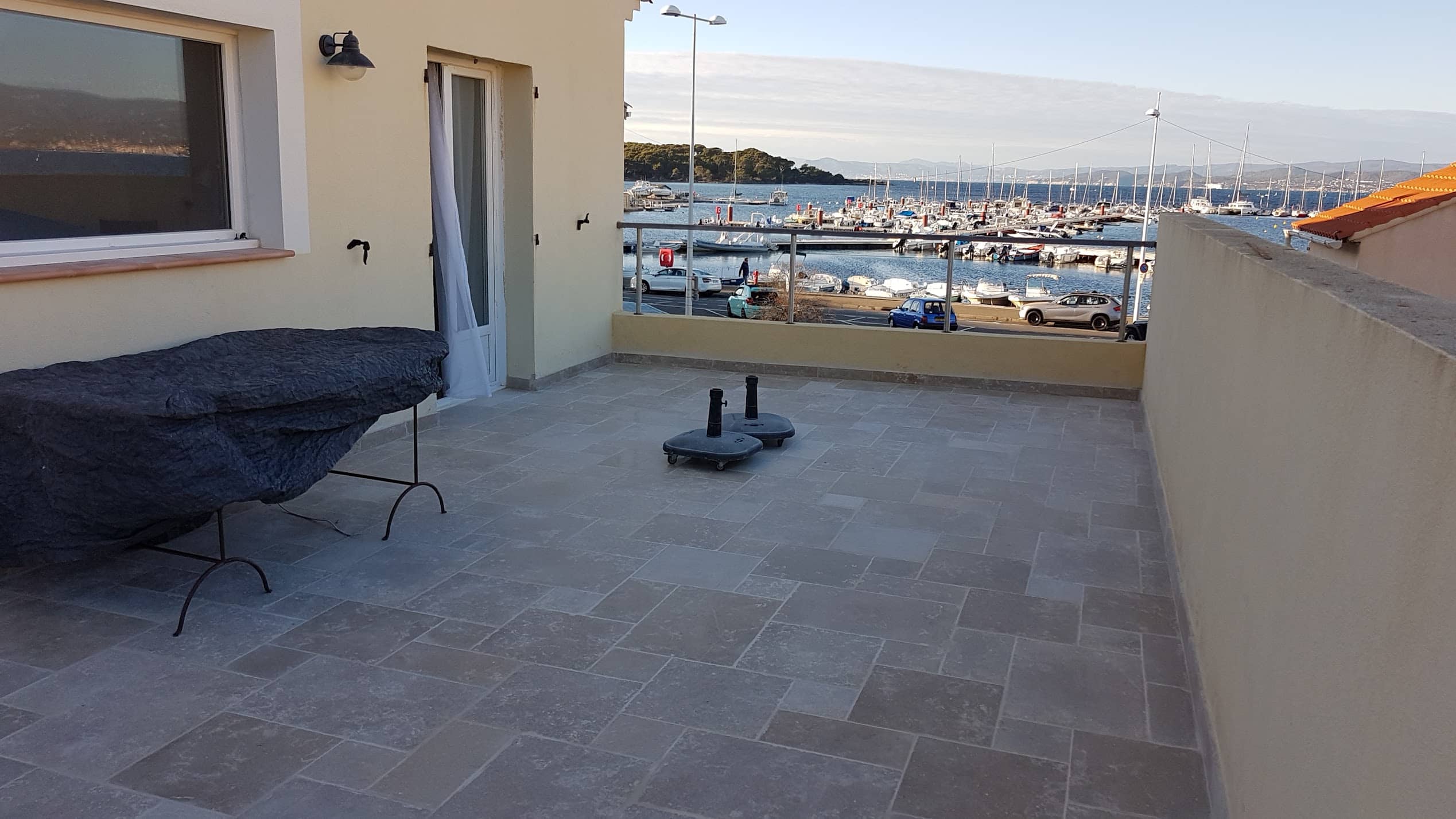 Pose de carrelage sur mesure à La Ciotat : un accompagnement expert
